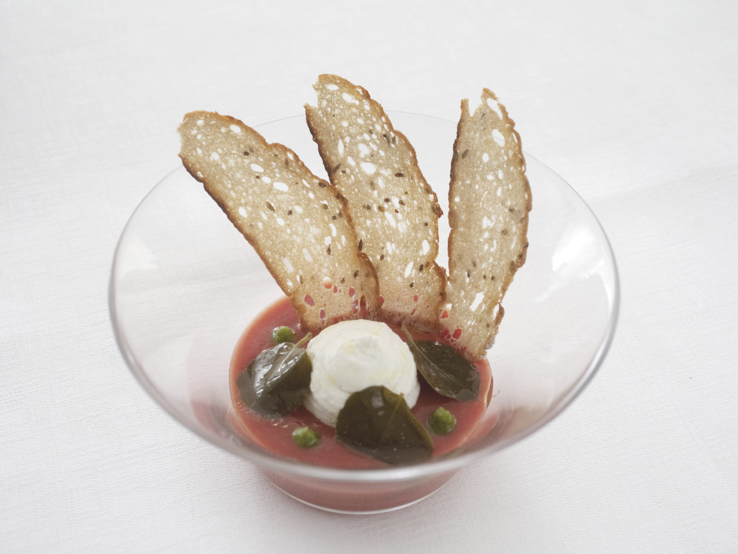 emulsione-pomodoro-ricotta-foglie-cappero